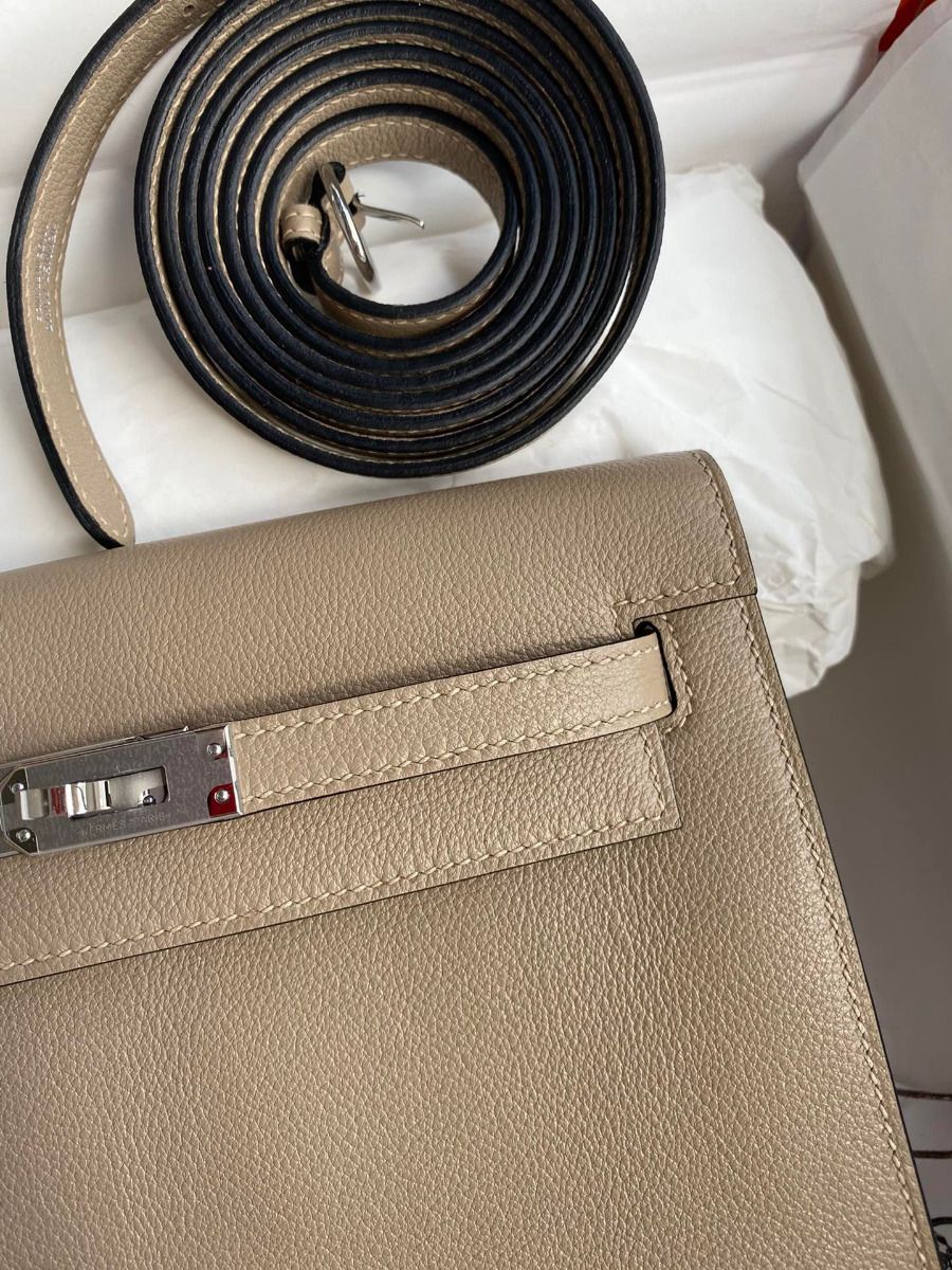 Hermes Kelly Danse II Bag In Gris Tourterelle Evercolor Calfskin - Image 3