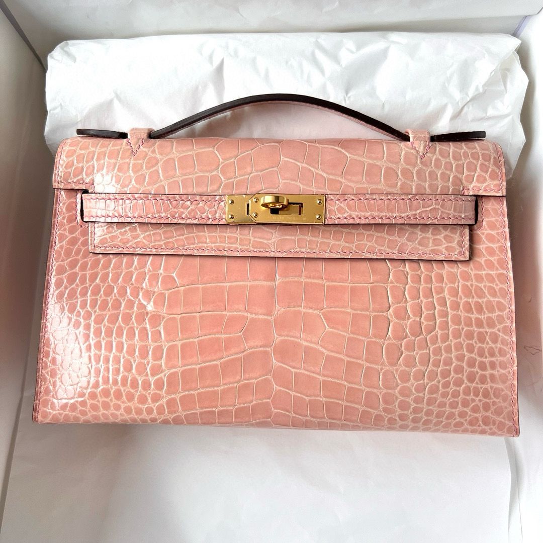 Hermes Kelly Pochette Handmade Bag In Nude Shiny Alligator Leather - Image 10