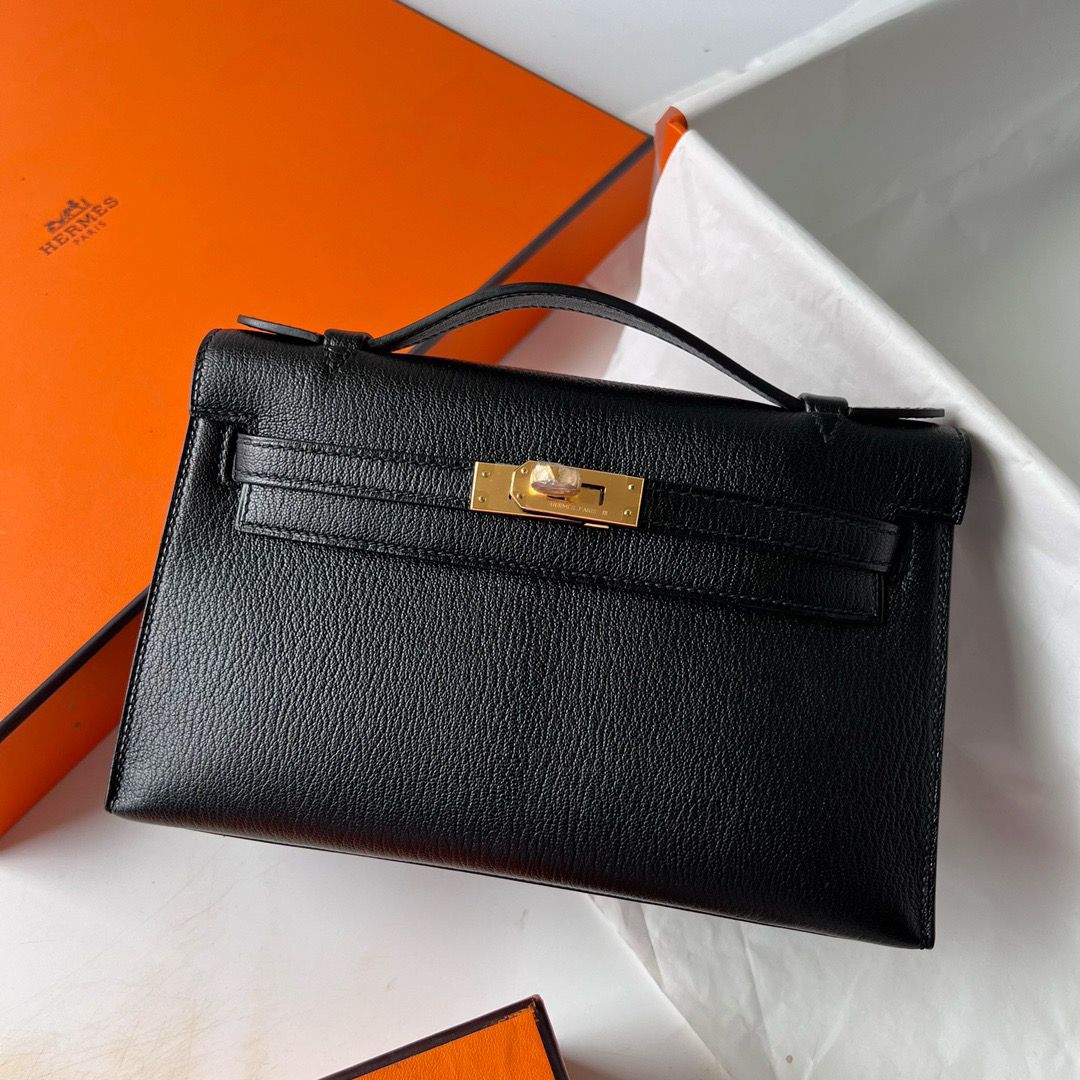 Hermes Kelly Pochette Handmade Bag In Black Chevre Mysore Leather - Image 3