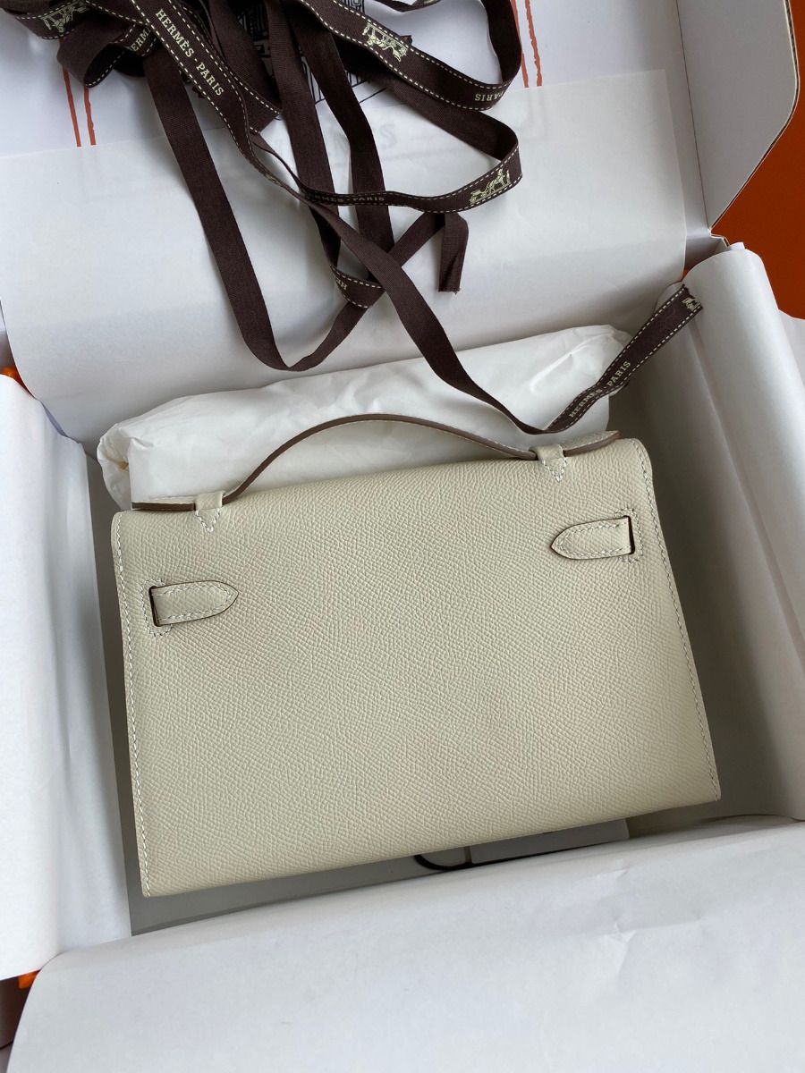 Hermes Kelly Pochette Handmade Bag In Craie Epsom Calfskin - Image 3