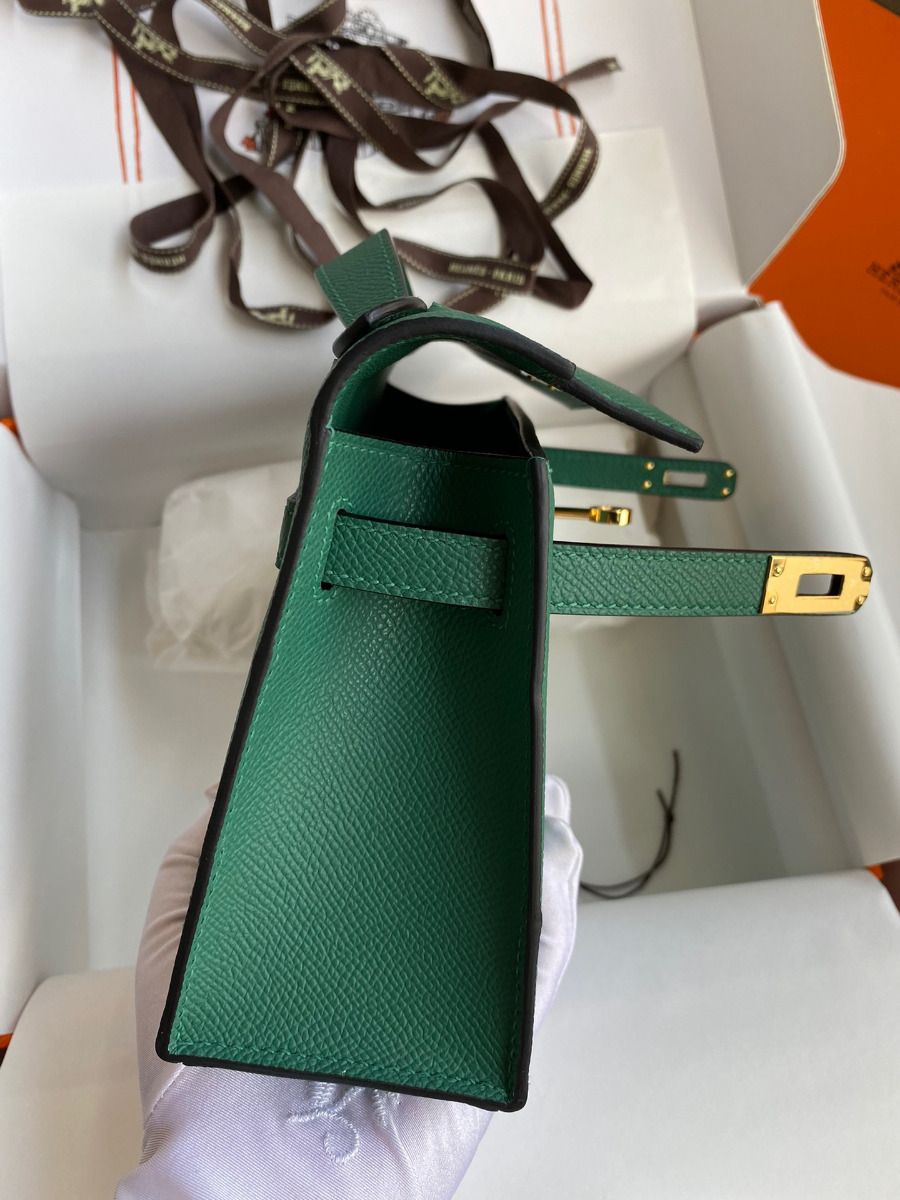 Hermes Kelly Pochette Handmade Bag In Malachite Epsom Calfskin - Image 8