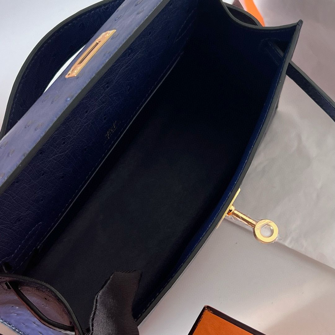 Hermes Kelly Pochette Handmade Bag in Blue de Malte Ostrich Leather - Image 10