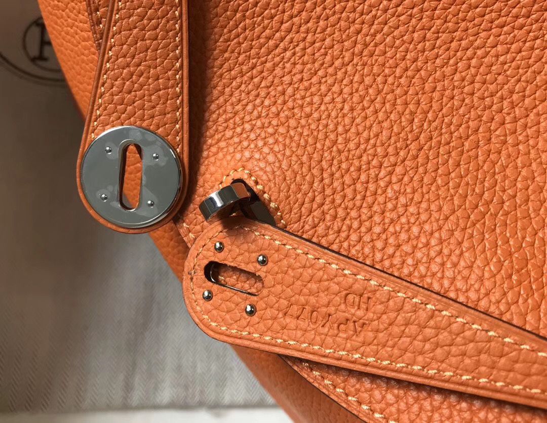 Hermes Lindy 26cm Bag In Orange Clemence Leather PHW - Image 7