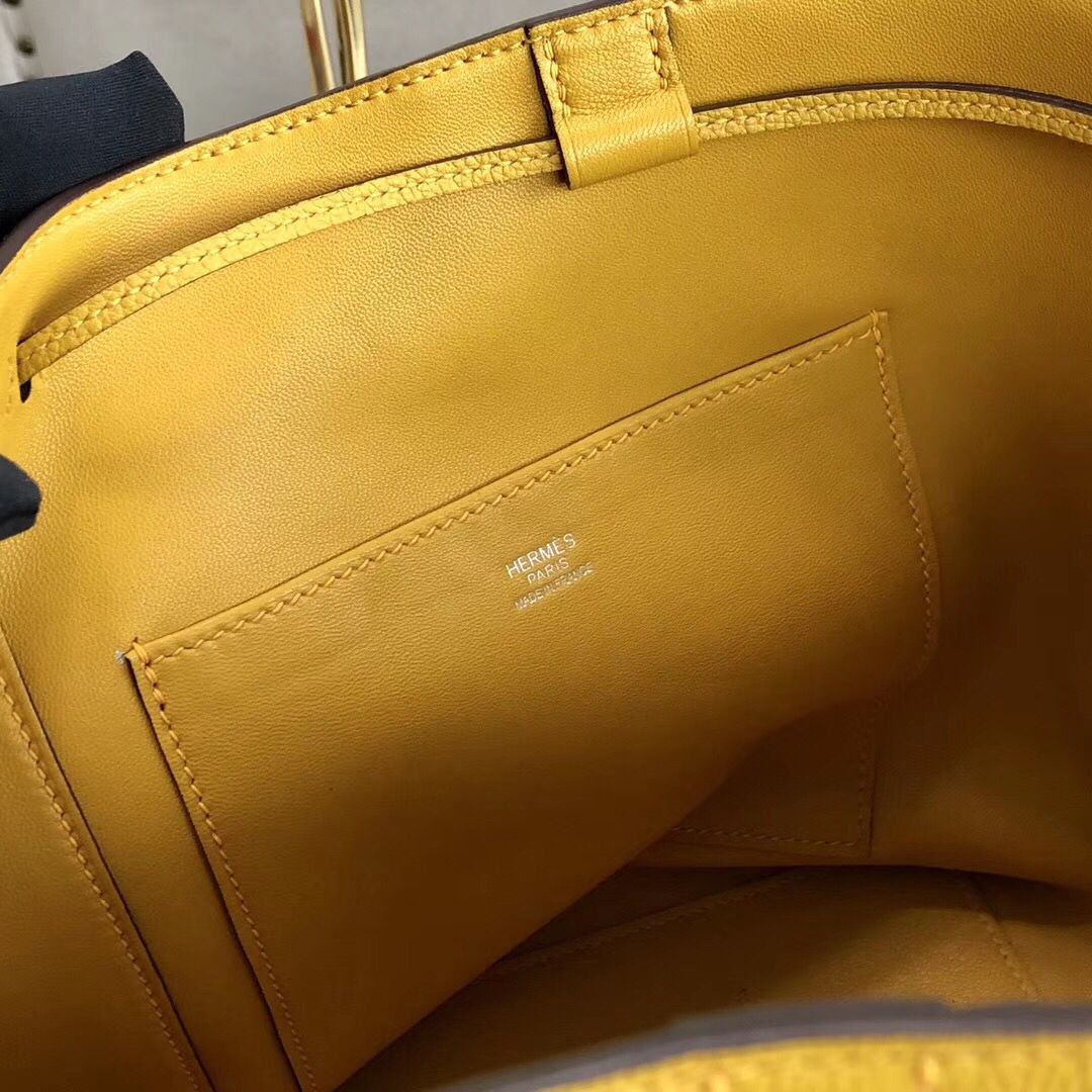 Hermes Licol 17cm Bag In Yellow Evercolor Calfskin - Image 8