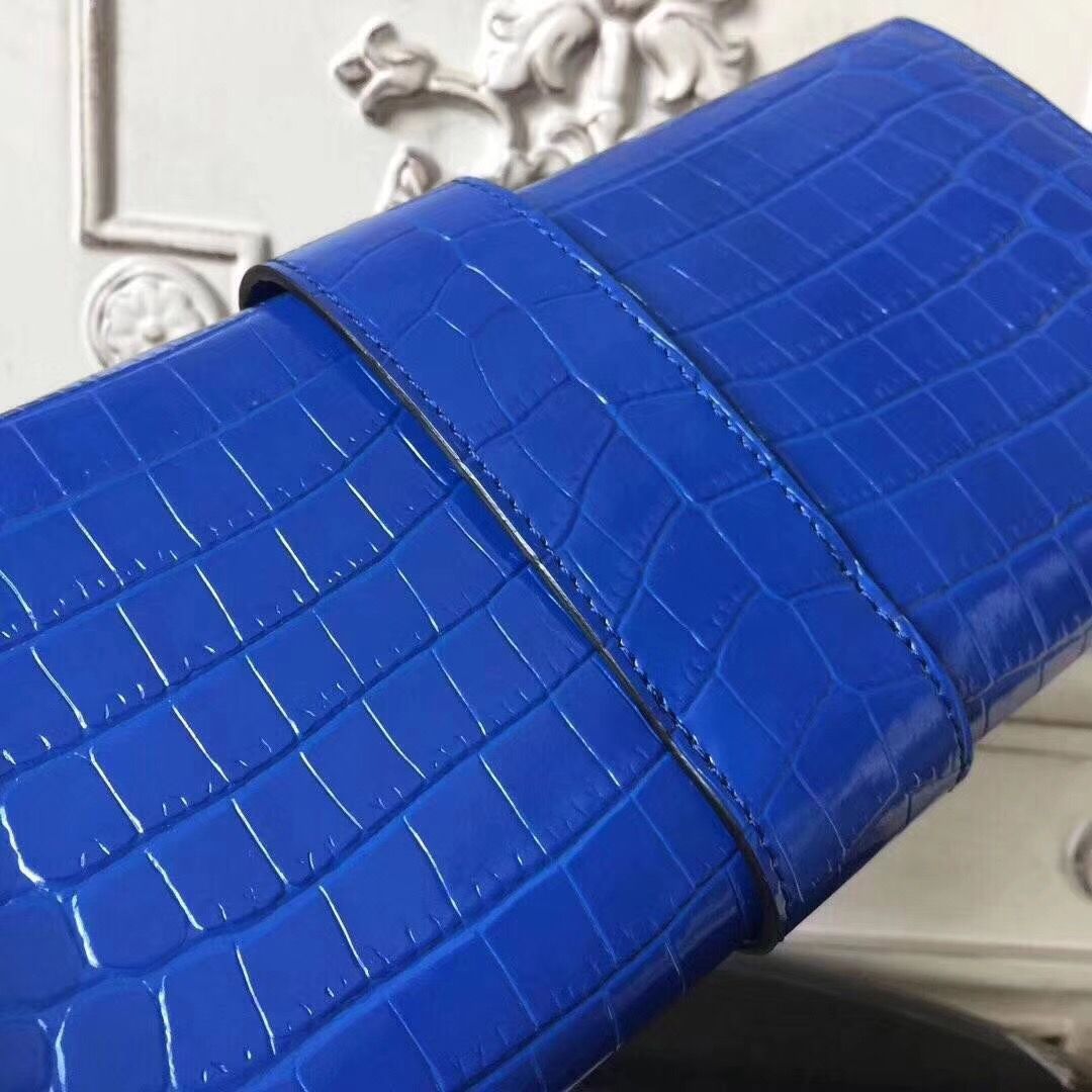 Hermes Medor Clutch Bag In Blue Crocodile Leather - Image 5