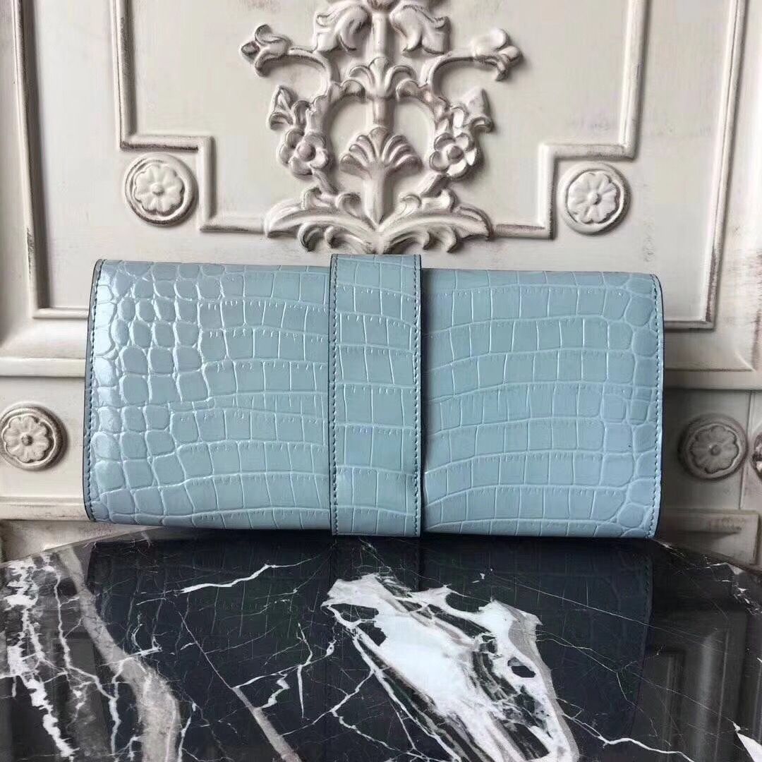Hermes Medor Clutch Bag In Ciel Crocodile Leather - Image 4