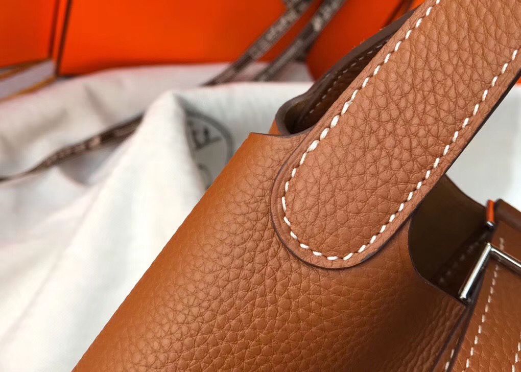 Hermes Picotin Lock 18 Bag In Gold Clemence Leather - Image 6