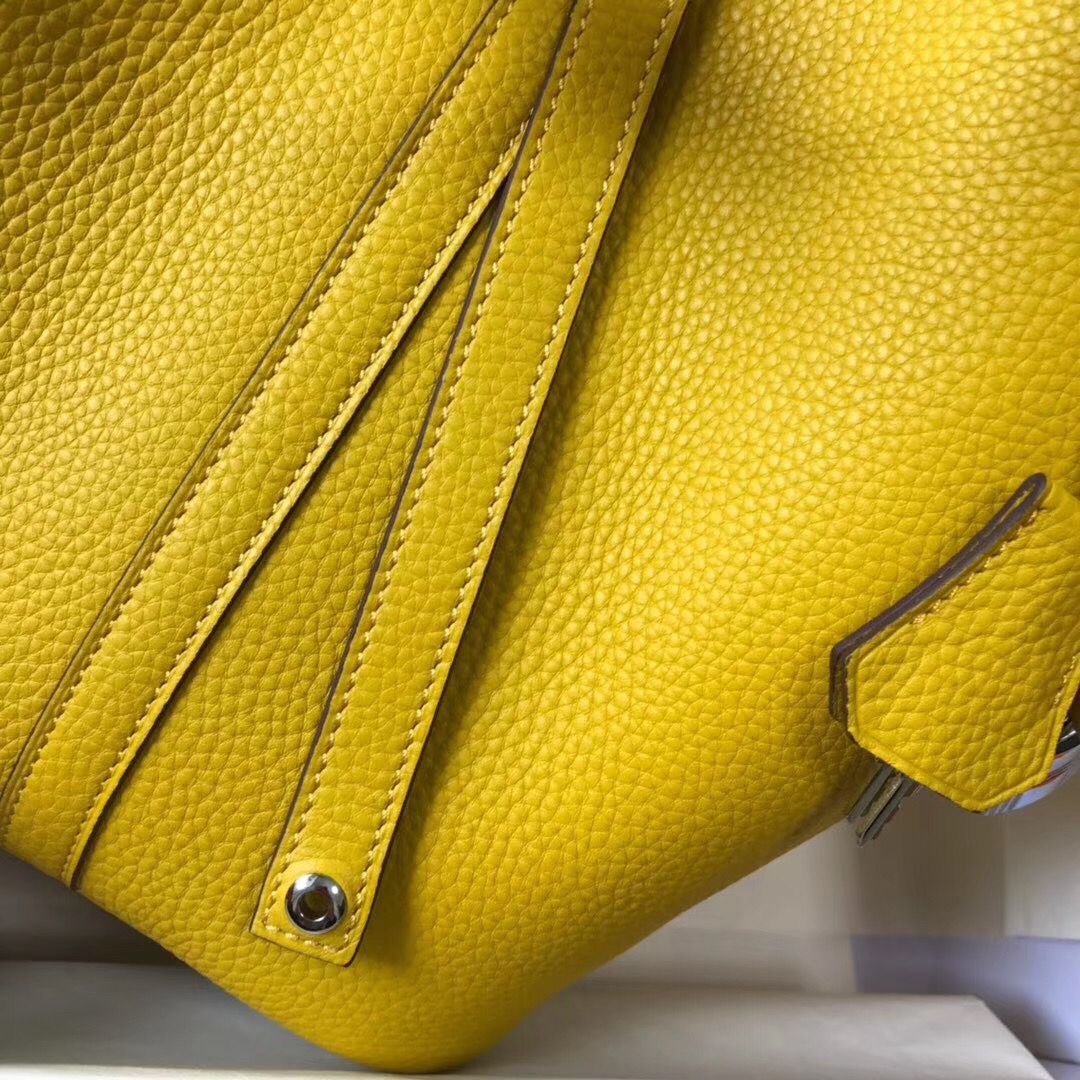 Hermes Picotin Lock 18 Bag In Yellow Clemence Leather - Image 5