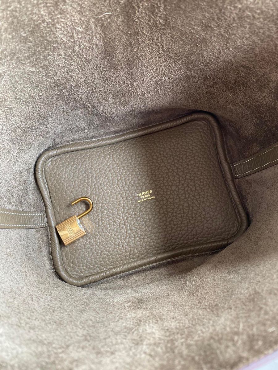 Hermes Picotin Lock 18 Handmade Bag in Taupe Clemence Leather - Image 7
