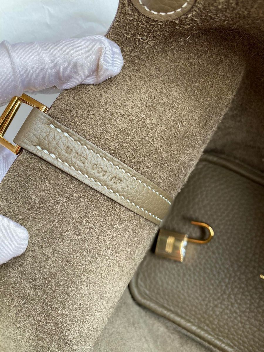 Hermes Picotin Lock 18 Handmade Bag in Taupe Clemence Leather - Image 8