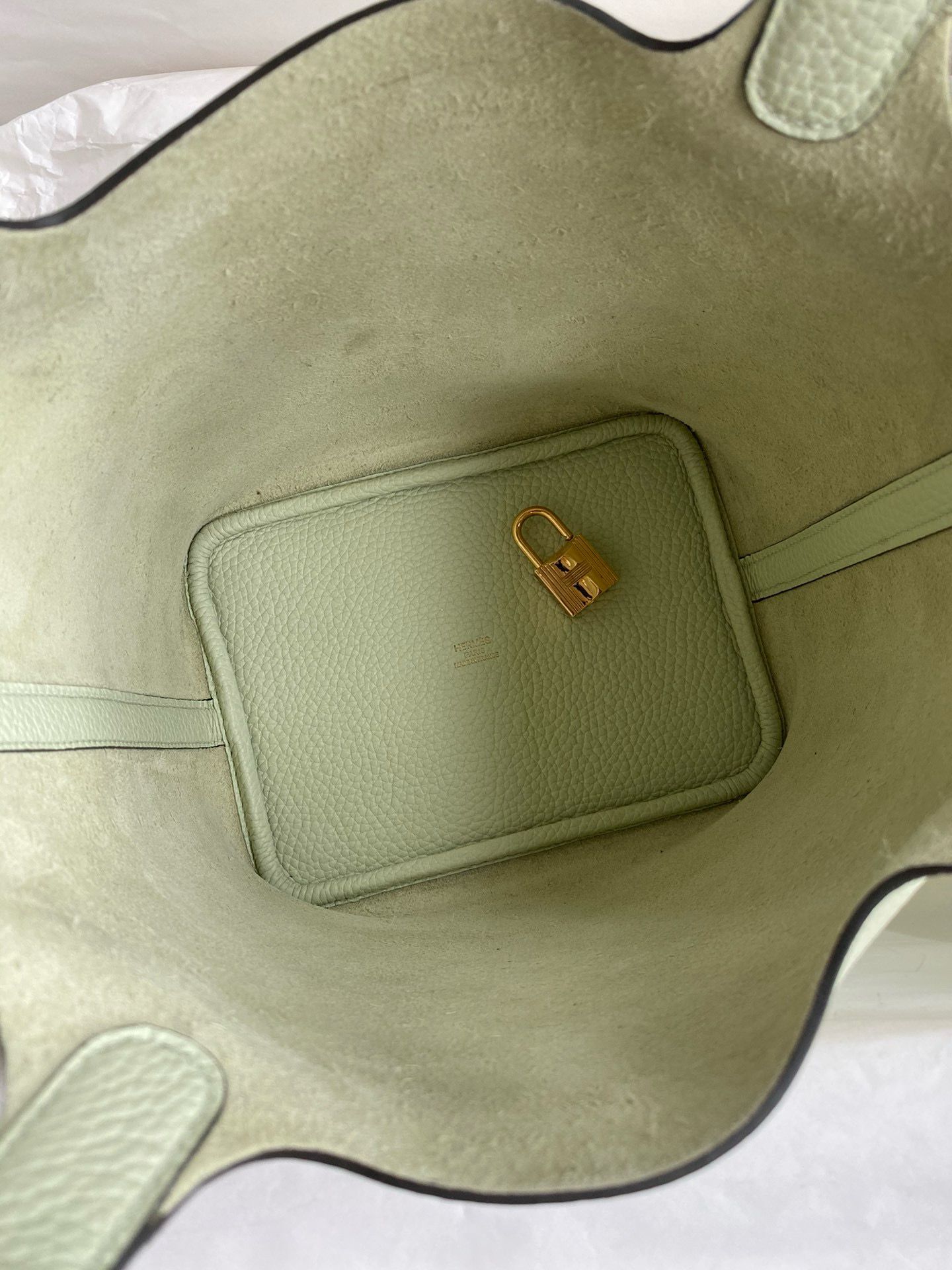 Hermes Picotin Lock 18 Handmade Bag in Vert Fizz Clemence Leather - Image 7