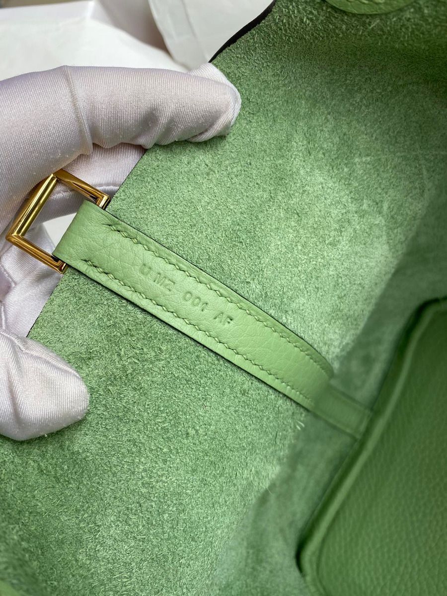Hermes Picotin Lock 22 Handmade Bag in Vert Criquet Clemence Leather - Image 8