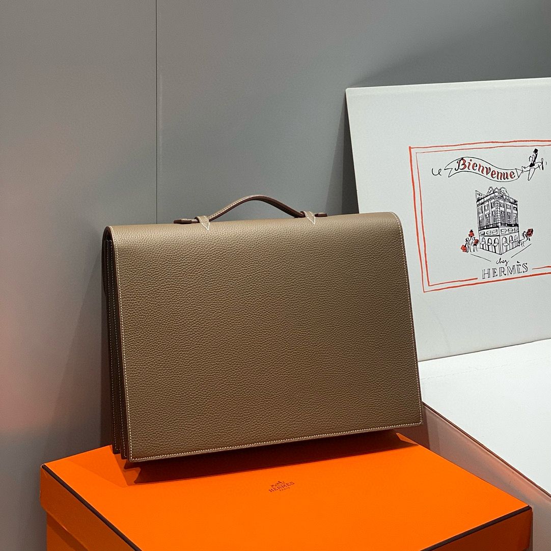 Hermes Sac a Depeches 38 Briefcase in Taupe Clemence Leather - Image 3