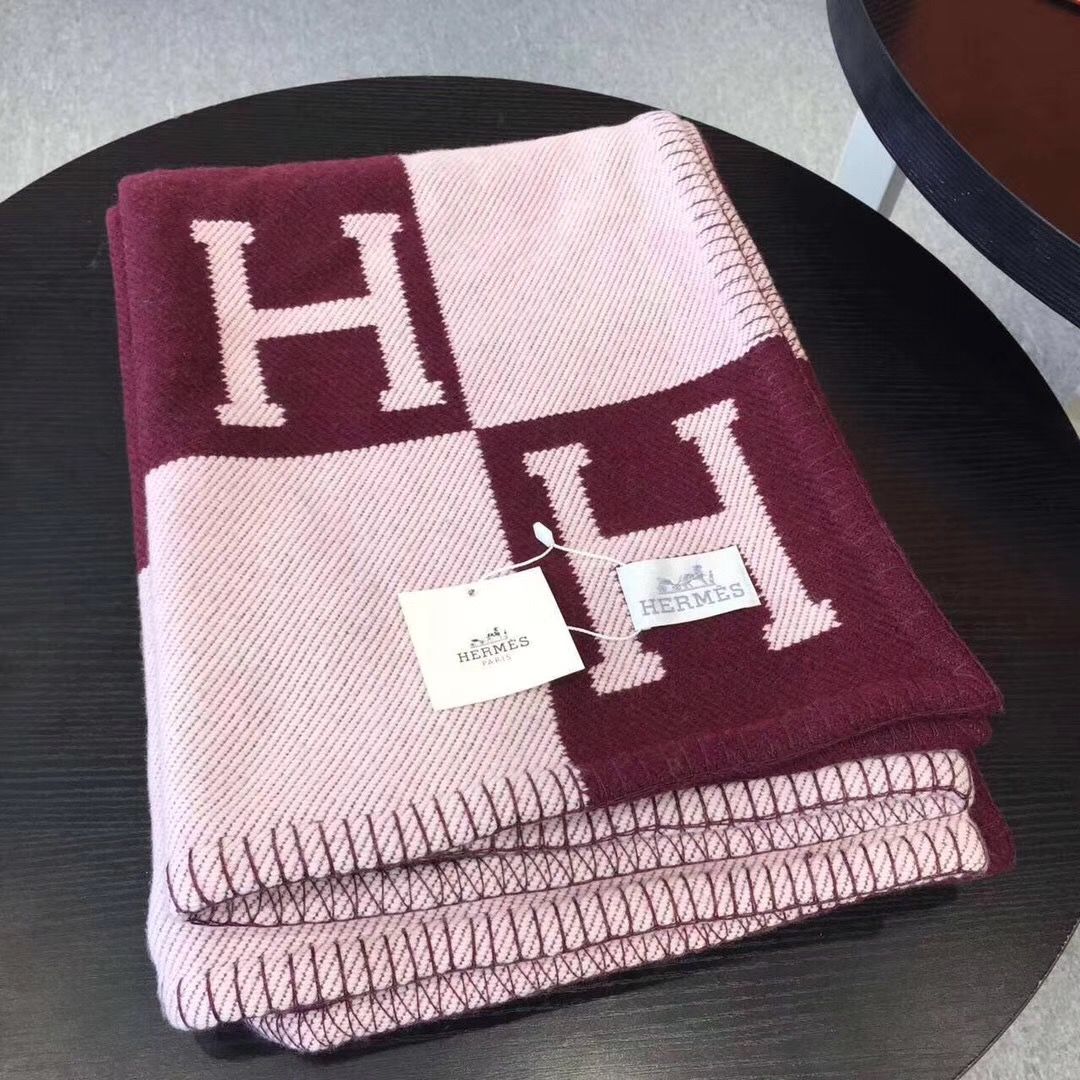 Hermes Fuchsia Avalon Throw Blanket - Image 3