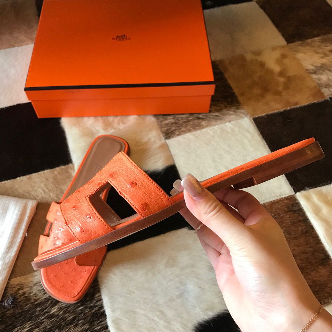 Hermes Oran Slide Sandals In Orange Ostrich Leather - Image 5