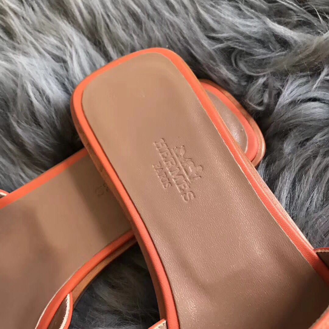 Hermes Oran Sandals In Orange Swift Leather - Image 4