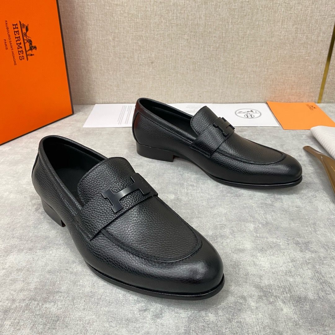 Hermes Men's Paris Loafers in Black Taurillon Leather - Image 4