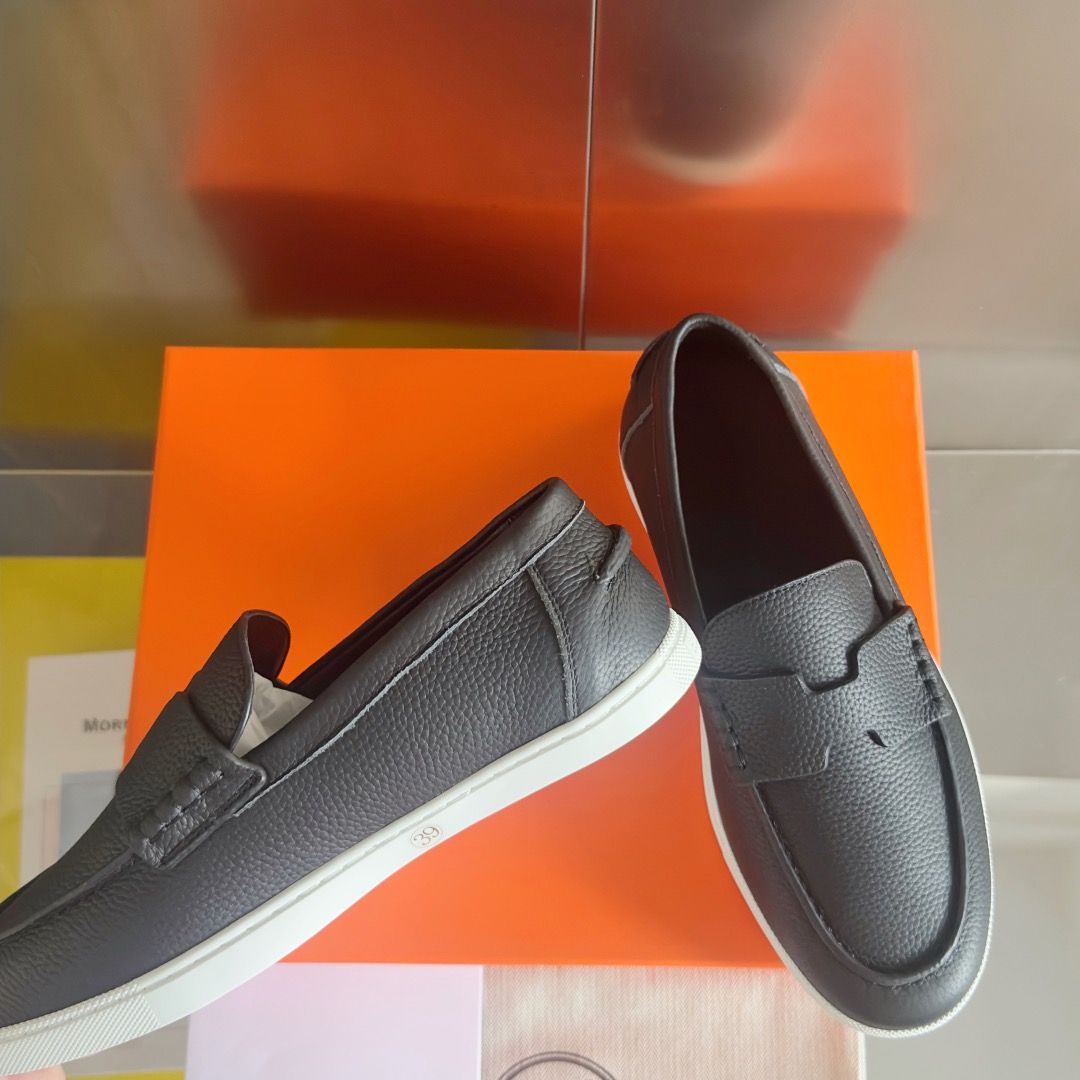 Hermes Men's Job Loafers in Black Taurillon Leather - Image 4