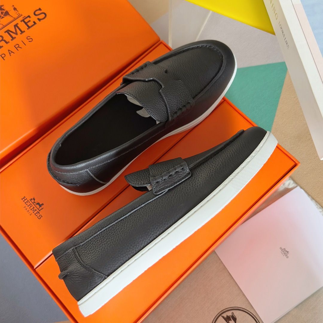 Hermes Men's Job Loafers in Black Taurillon Leather - Image 6