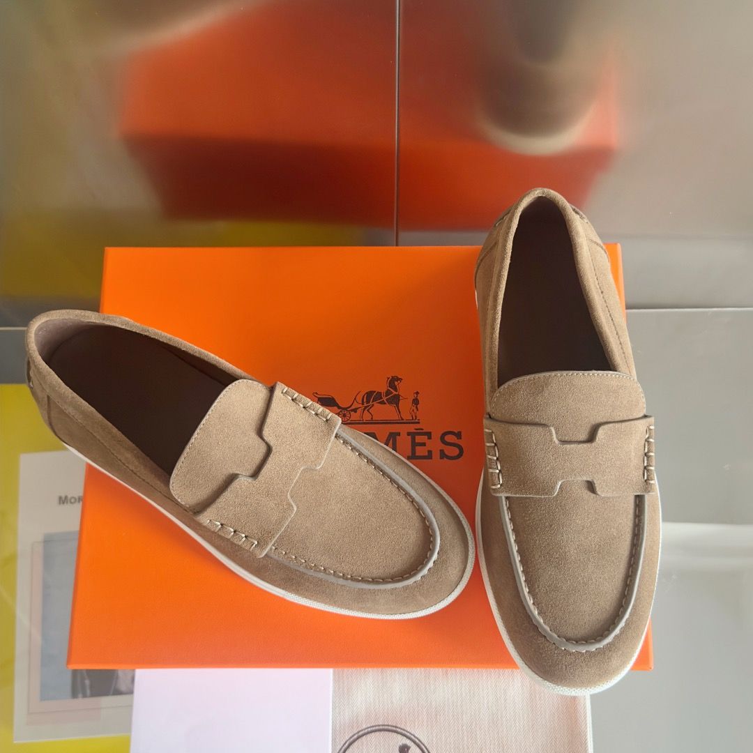 Hermes Men's Job Loafers in Etoupe Suede Calfskin - Image 4