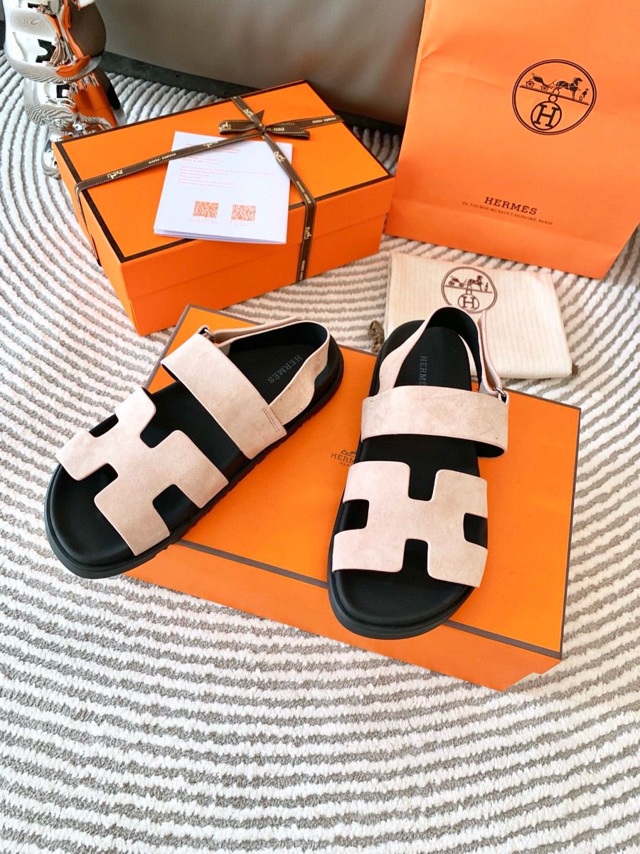 Hermes Men's Genius Sandals In Beige Suede Calfskin - Image 8