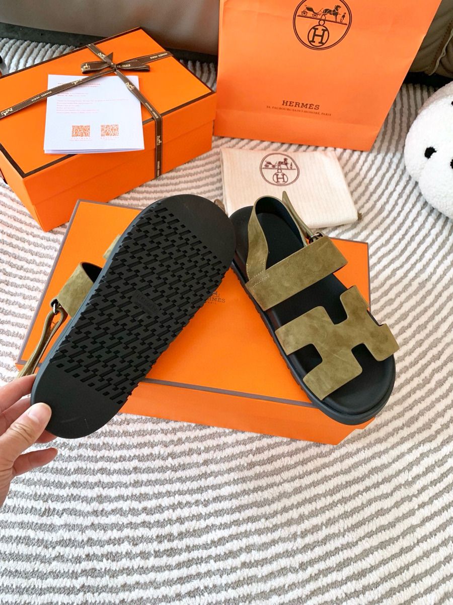 Hermes Men's Genius Sandals In Green Suede Calfskin - Image 9