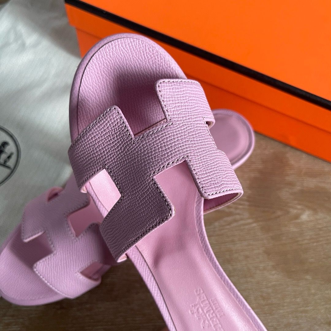 Hermes Oasis Sandals in Mauve Sylvestre Epsom Calfskin - Image 4