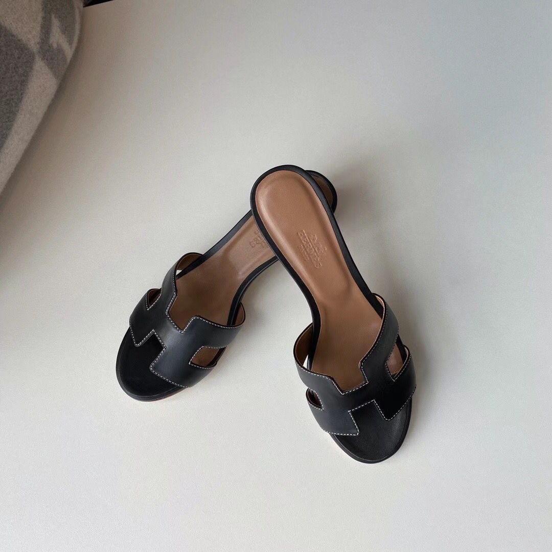 Hermes Oasis Sandals In Black Swift Leather - Image 3