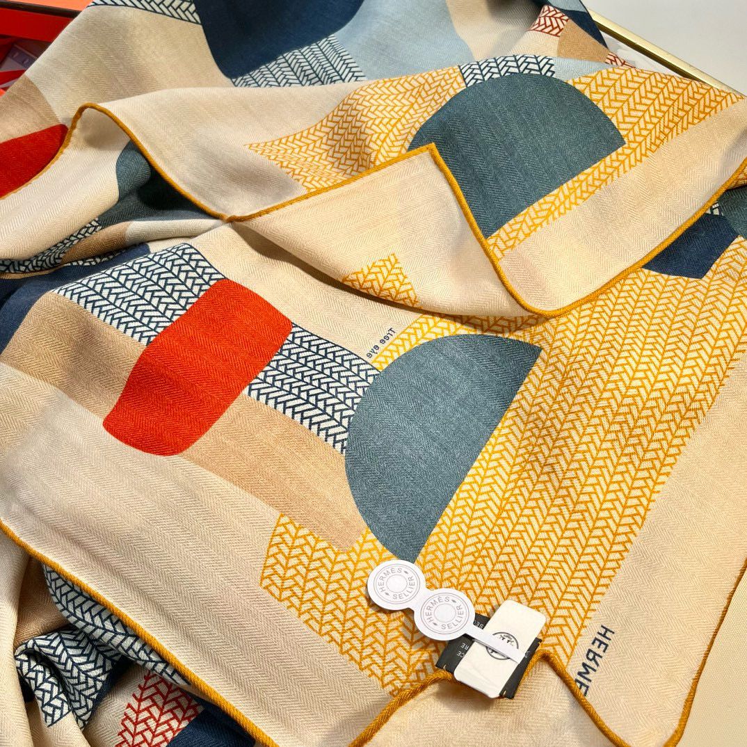 Hermes Blue Mon Premier Galop Shawl 140 - Image 9