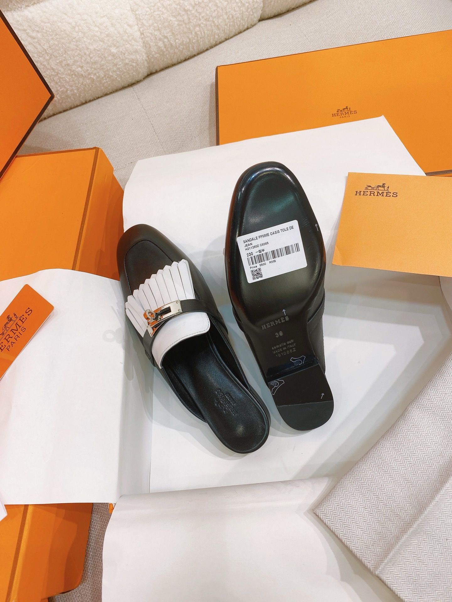 Hermes Women's Oz Mules with Fringed in Black/White Leather - Image 3