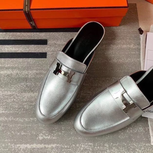 Hermes Trocadero Mules In Silver Nappa Leather - Image 8