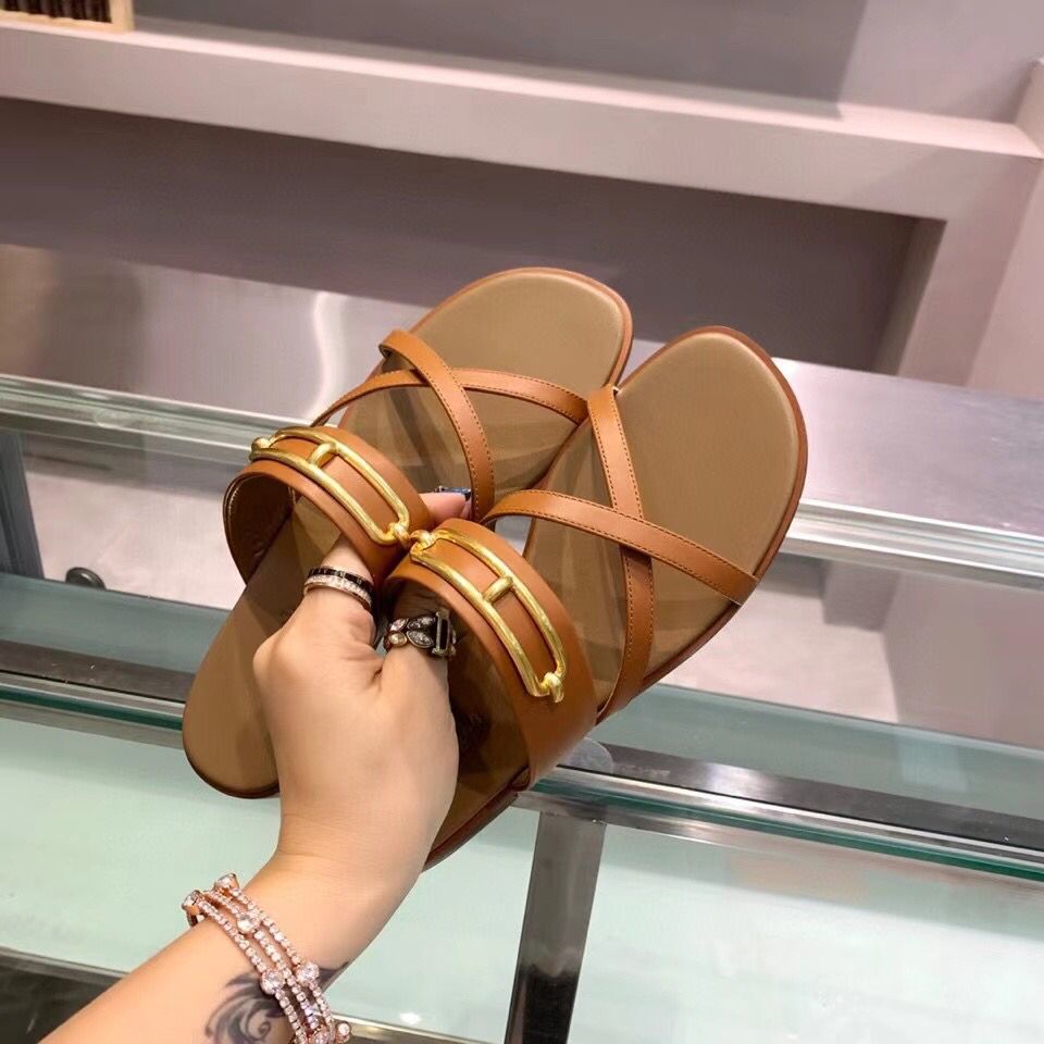 Hermes Claire Sandals In Brown Calfskin - Image 4