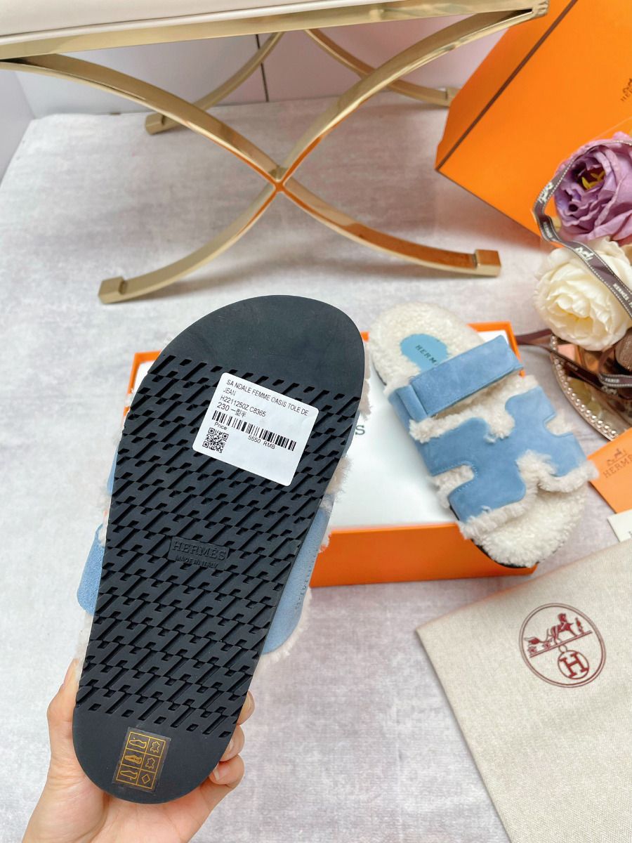 Hermes Women's Chypre Sandals in Blue Suede with Shearling - Image 10