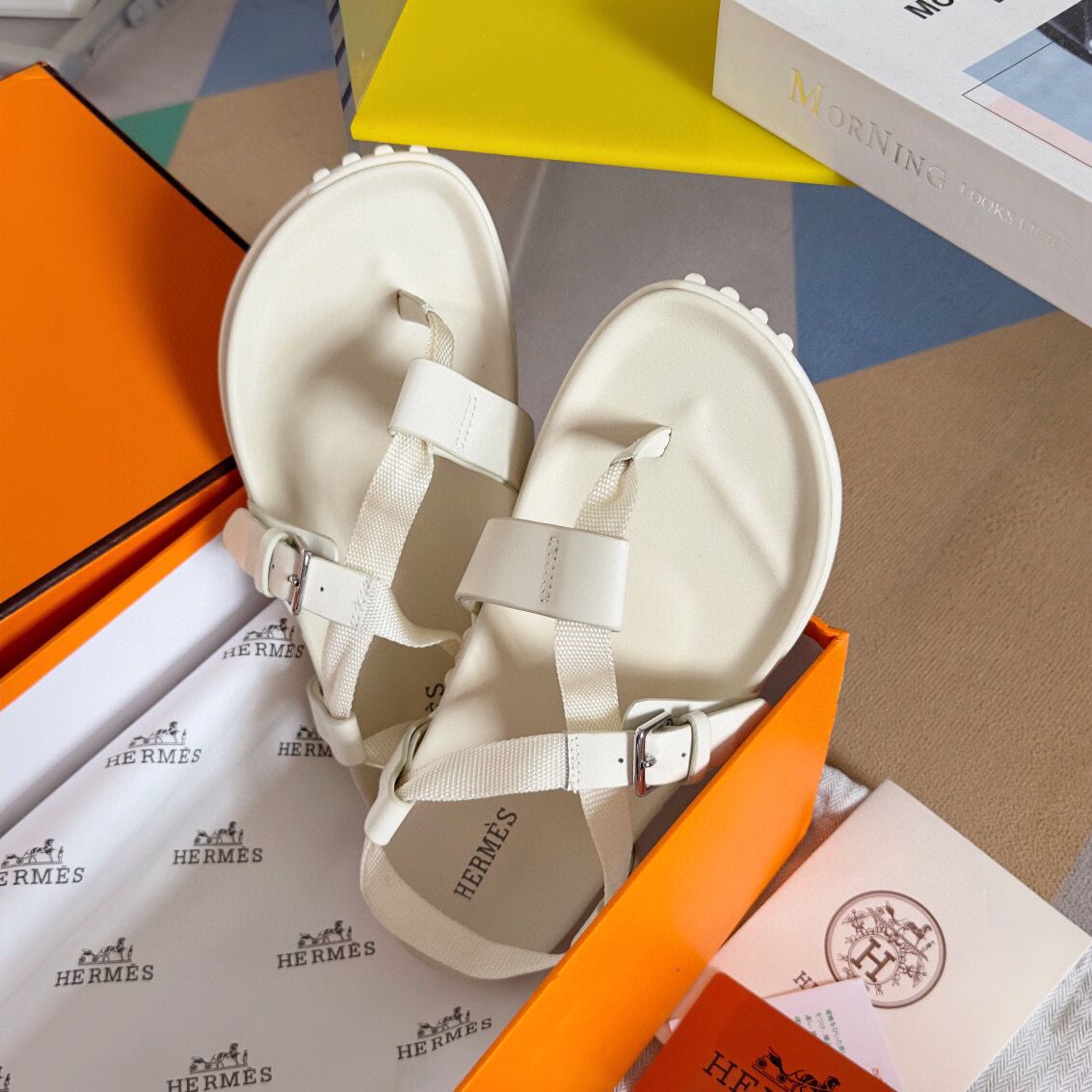 Hermes Inboard Sandals in White Leather and Ribbon - Image 7