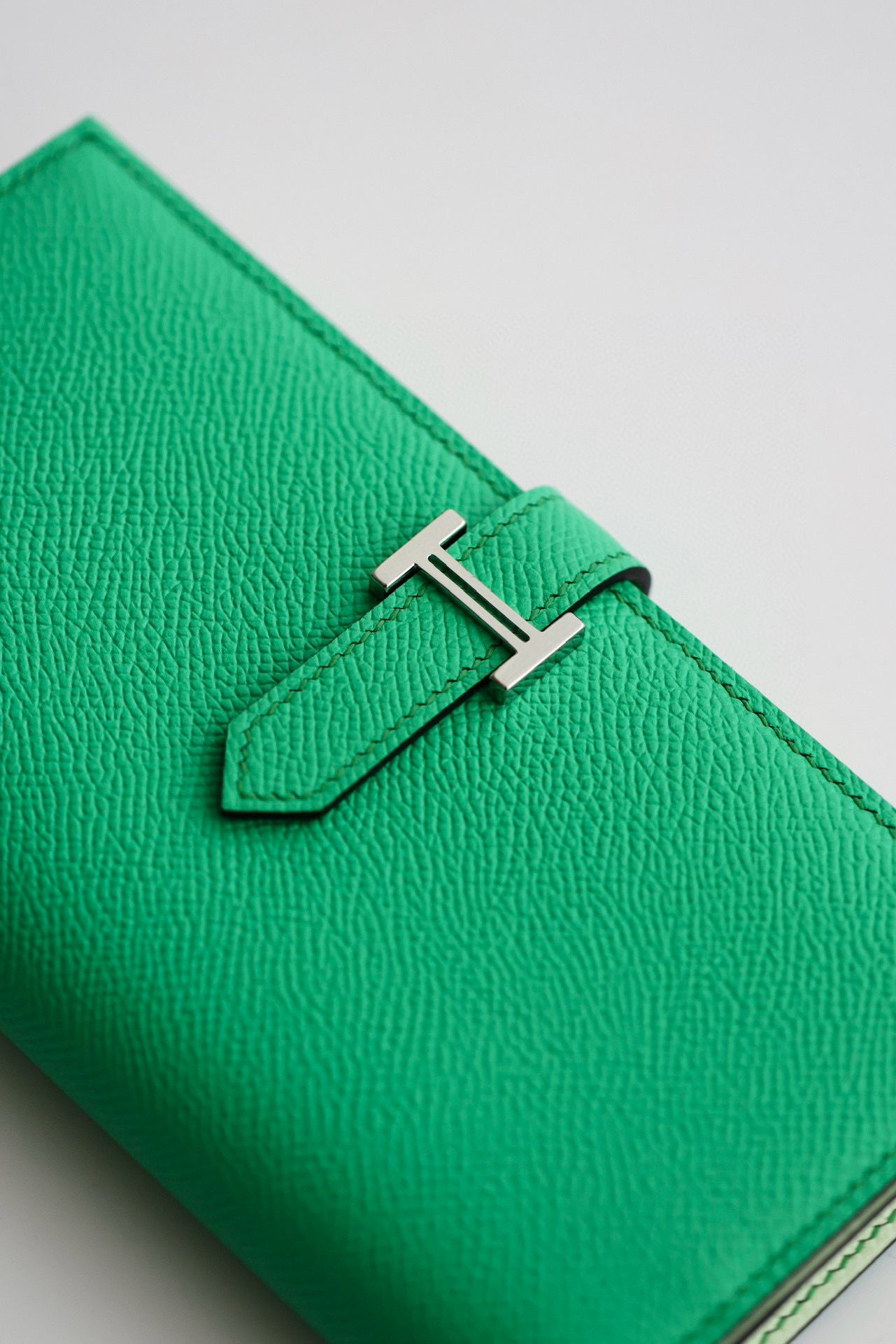 Hermes Bearn Verso Long Wallet in Vert Comics Epsom Calfskin - Image 3
