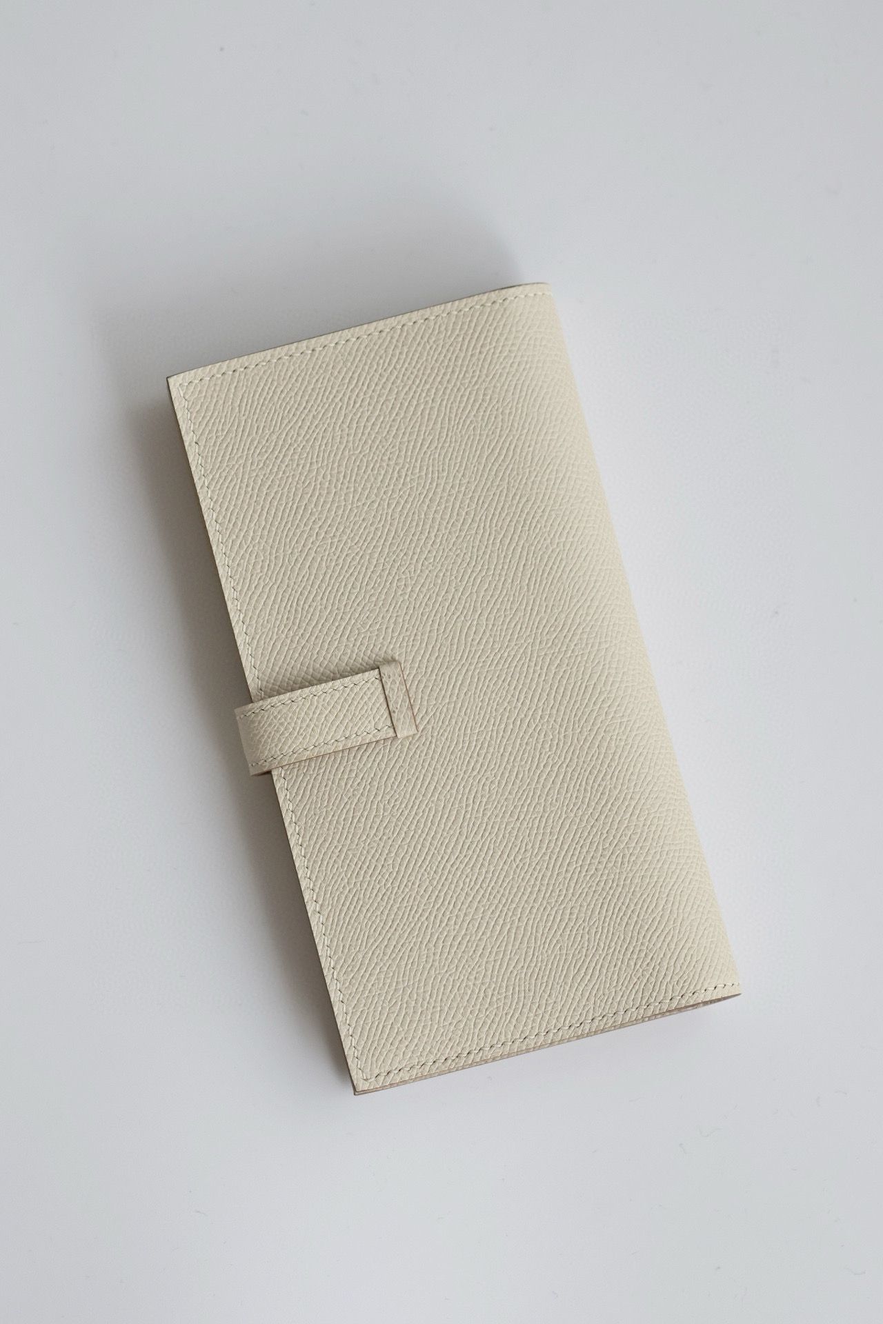 Hermes Bearn Long Handmade Wallet in Craie Epsom Calfskin - Image 10