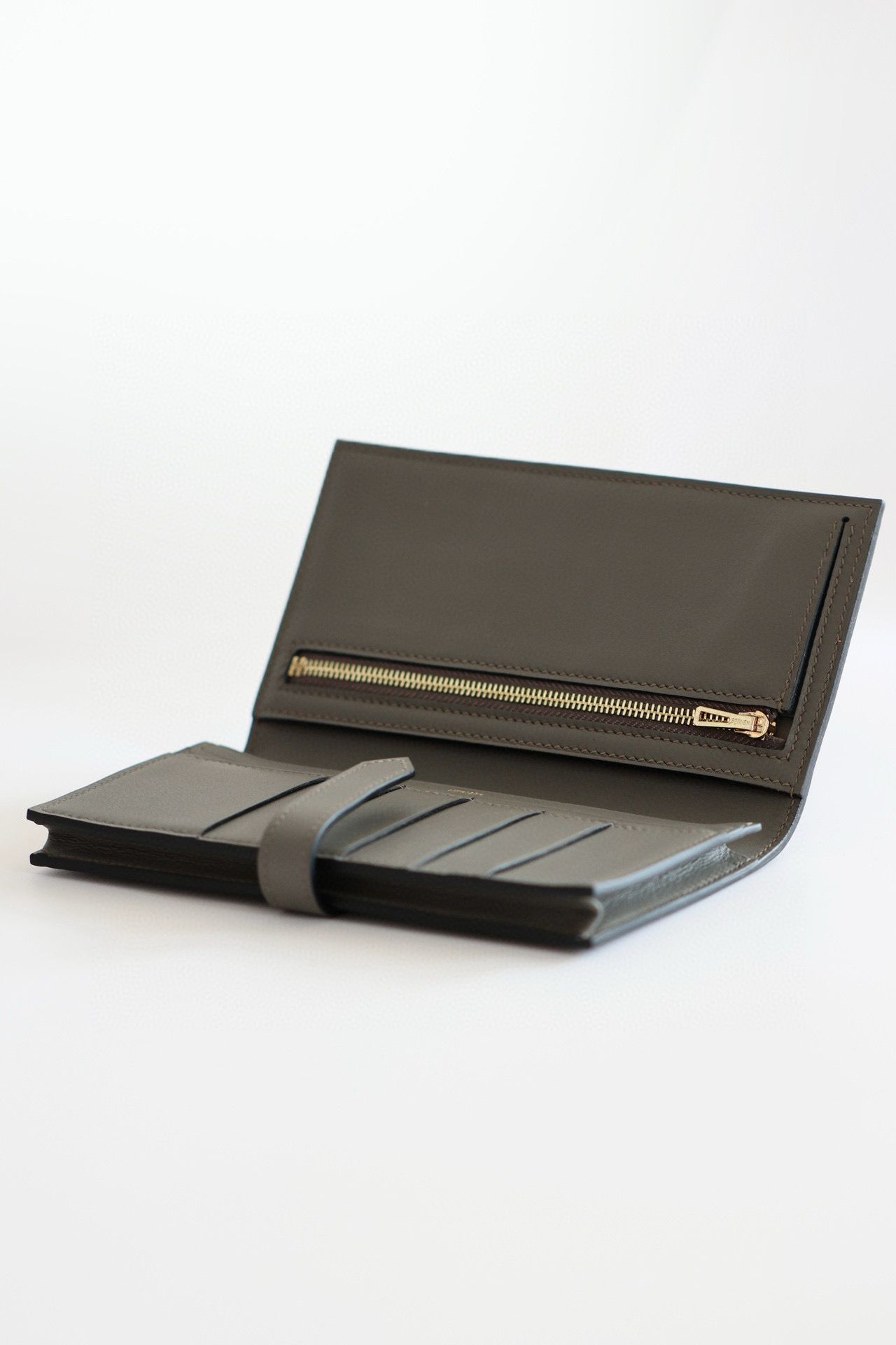 Hermes Bearn Long Handmade Wallet in Etain Swift Calfskin - Image 8