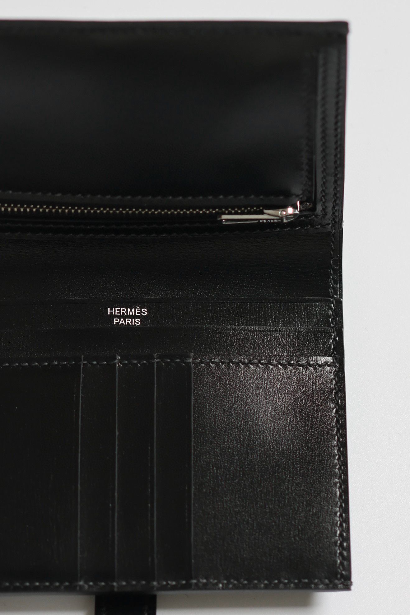 Hermes Bearn Compact Handmade All Black Wallet in Box Calfskin - Image 8