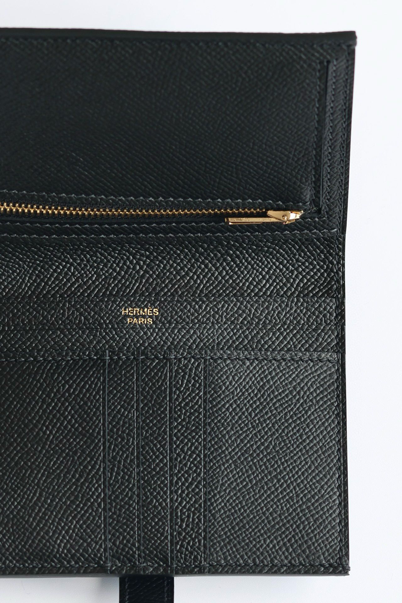 Hermes Bearn Compact Handmade Wallet in Black Epsom Calfskin - Image 7