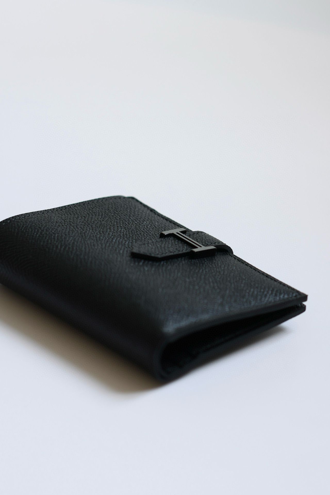 Hermes Bearn Compact Handmade All Black Wallet in Epsom Calfskin - Image 4