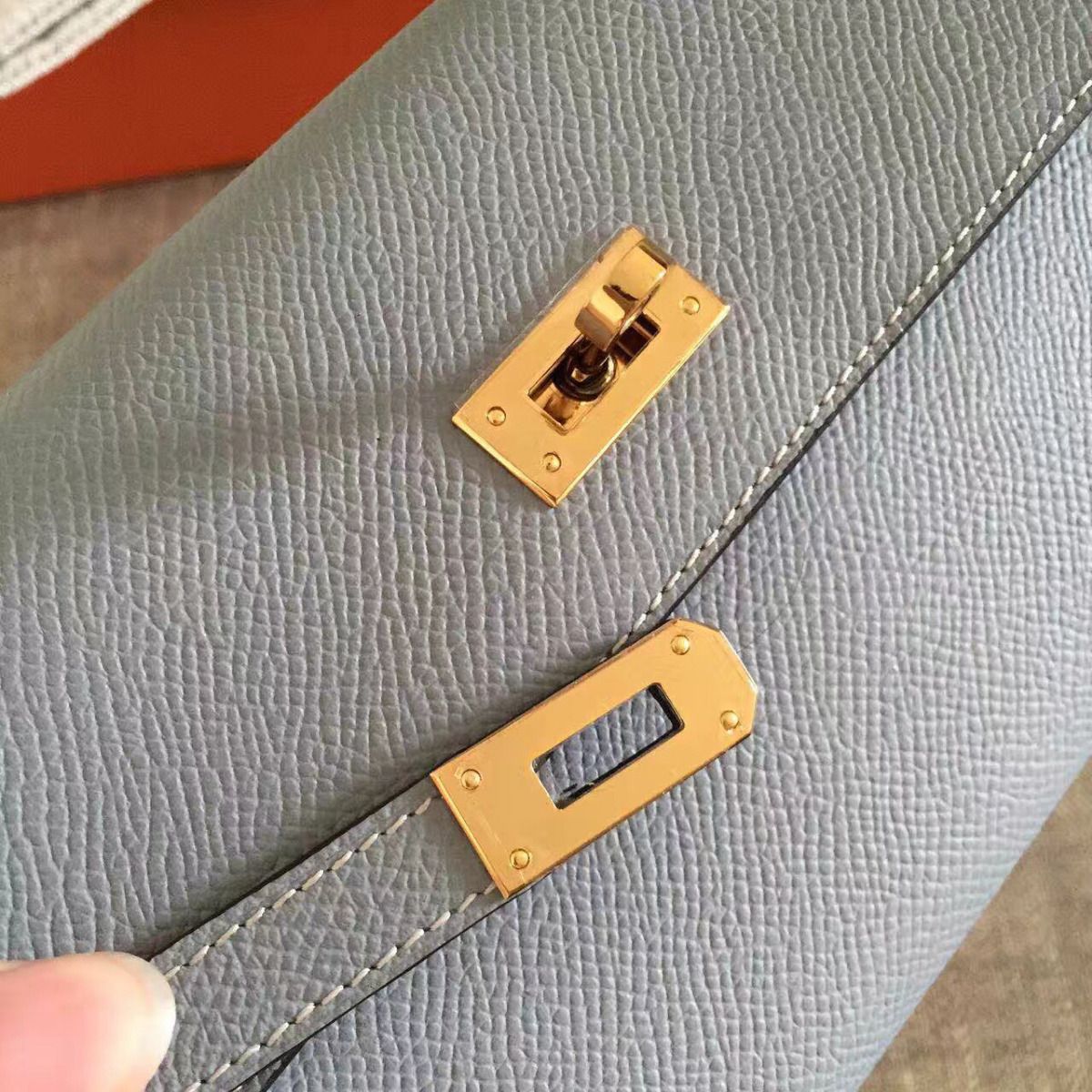 Hermes Kelly Classic Long Wallet In Ciel Epsom Leather - Image 7