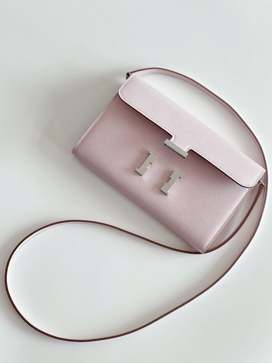 Hermes Constance To Go Wallet in Mauve Pale Epsom Calfskin - Image 3