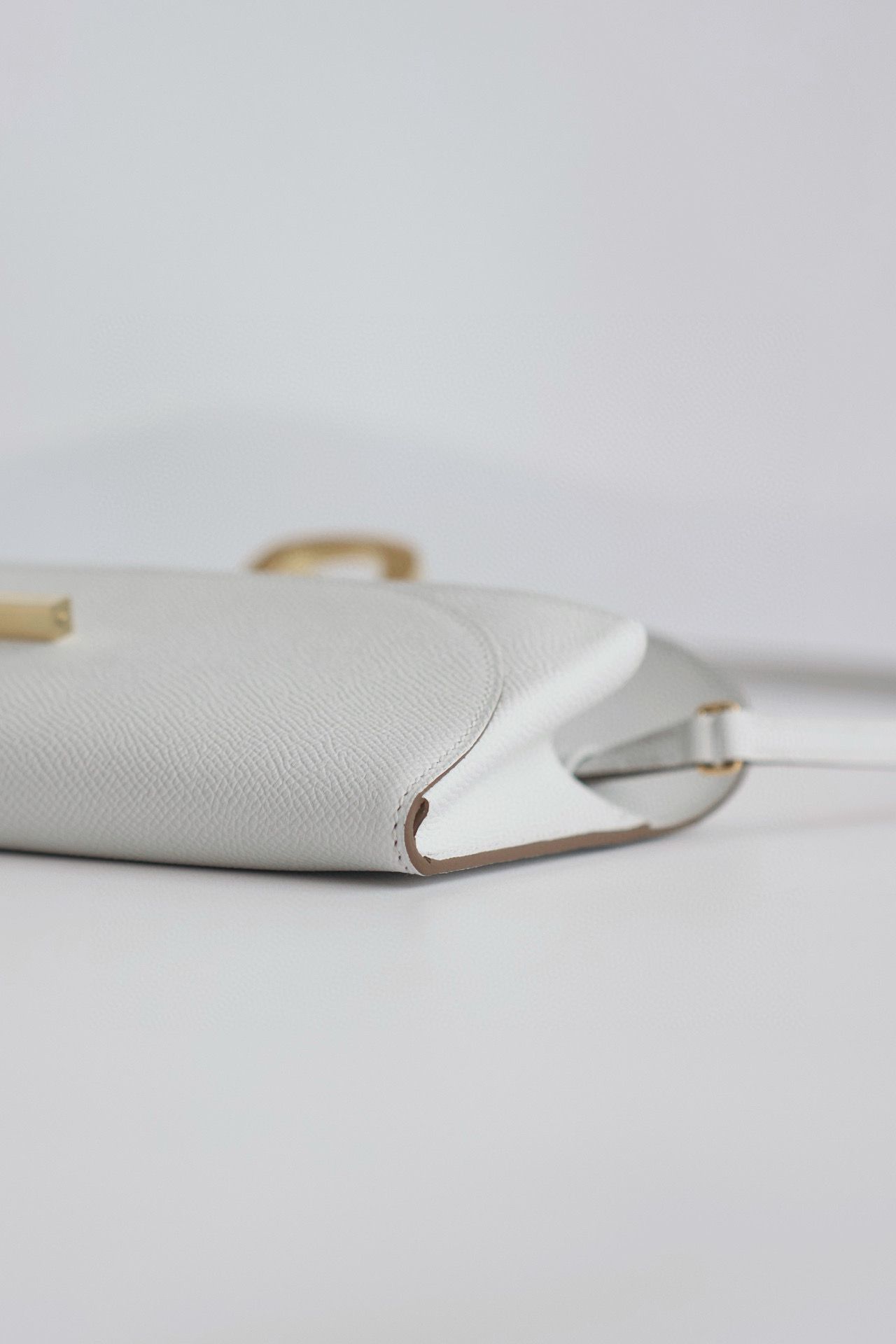 Hermes Maillon To Go Wallet in Gris Pale Epsom Calfskin - Image 8